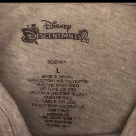 Set of 3 Disney descendants 2 shirts tops - Picture 5 of 8